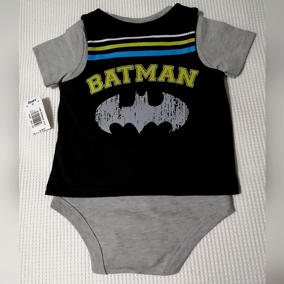 🔥SALE🔥 Batman DC Comics Baby Boy's Onesie with Tank Top NWT Sizes 6-9M, 9-12M - Picture 6 of 9